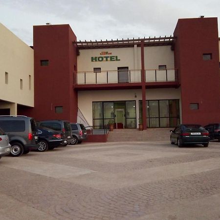 ホテルGreen Cactus Benguerir エクステリア 写真